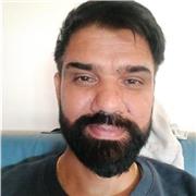 Ciao Buona Giorno Sono indiano bigogno lavoro.3 bambini.😟grazie